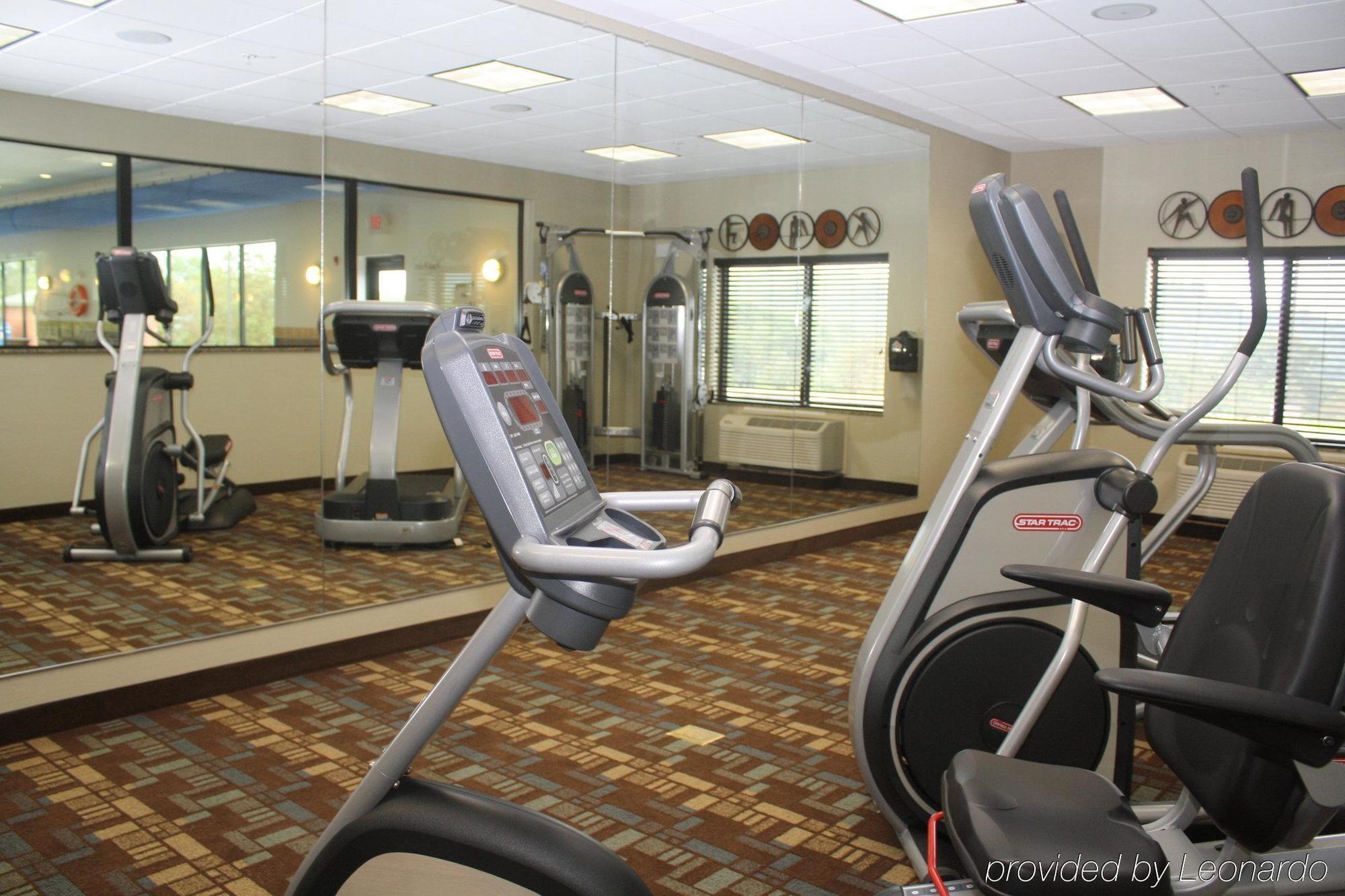 Holiday Inn Express & Suites Fairmont By Ihg Instalações foto